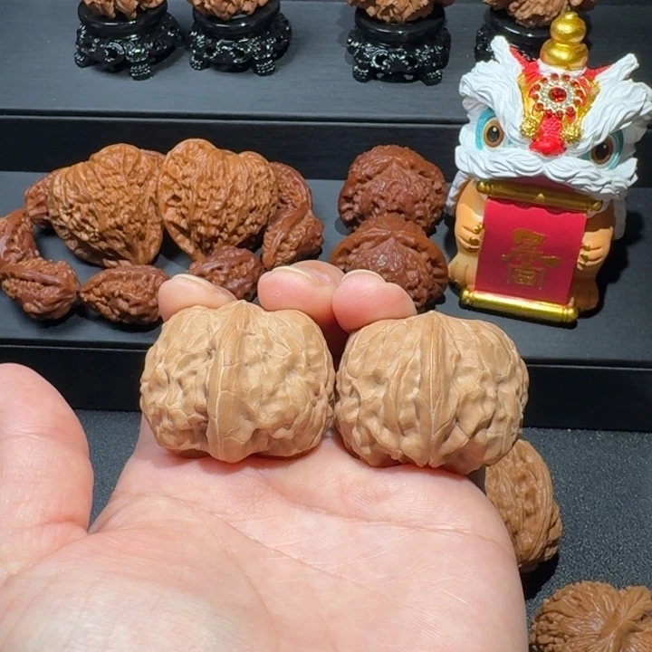 文玩核桃吊坠吞金兽