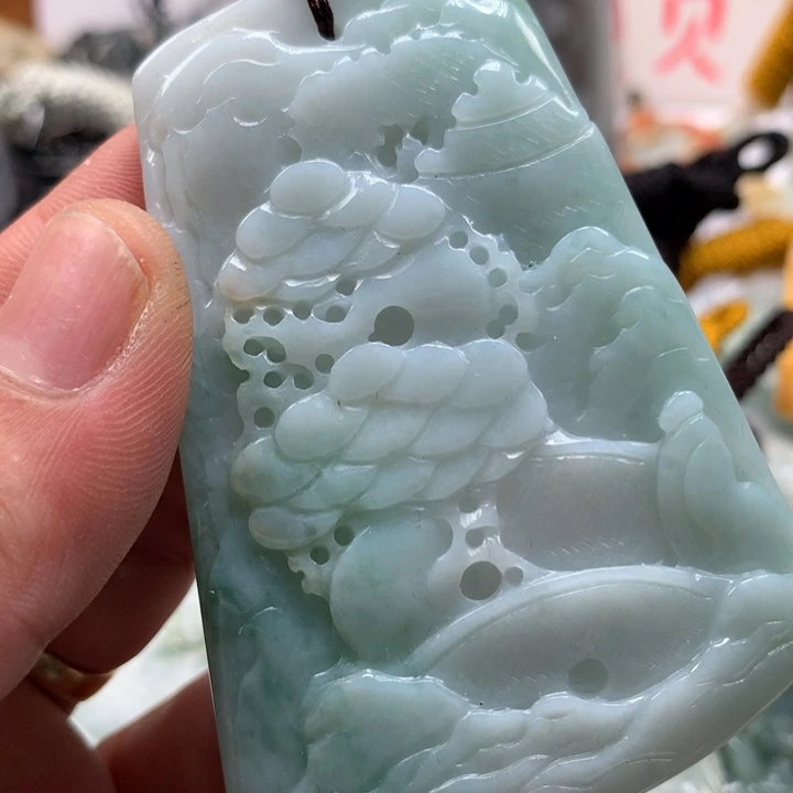 翡翠未镶嵌颈饰保真天然a货翡翠