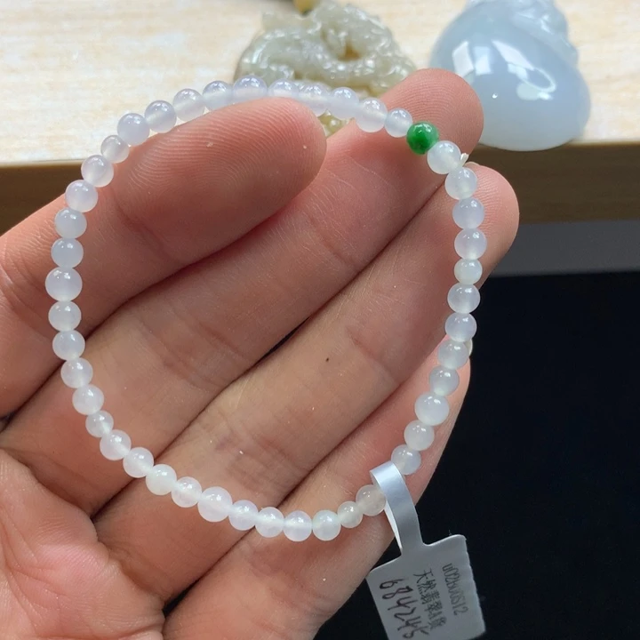 翡翠未镶嵌颈饰吊坠