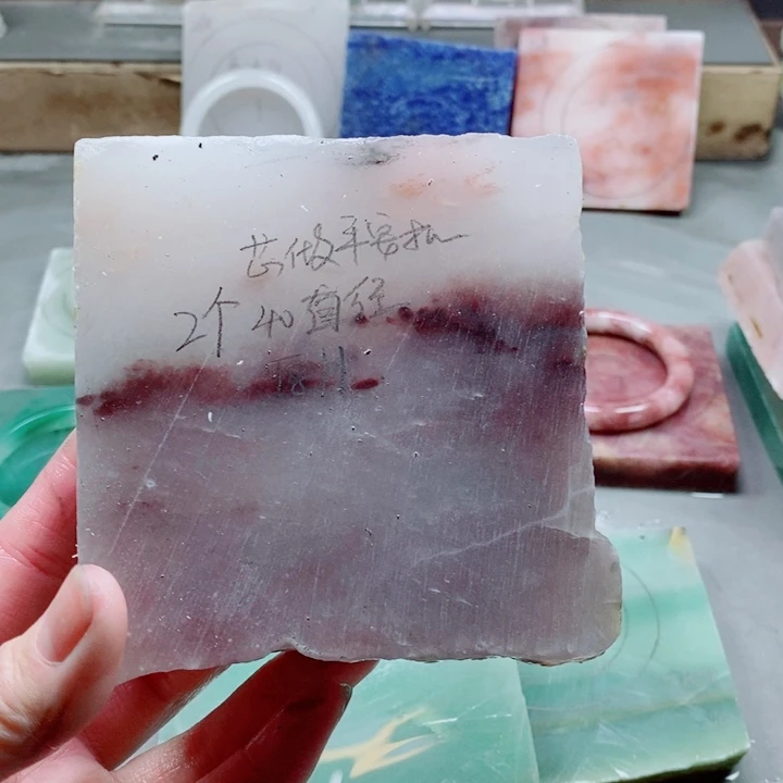 石英质玉颈饰未镶嵌冬*婆定制