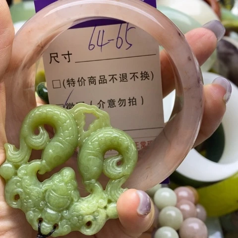 未镶嵌手镯石英质玉