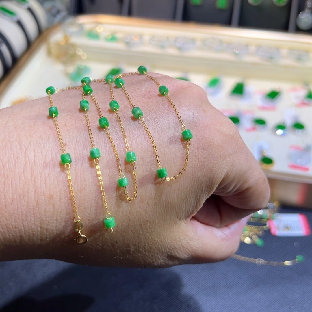 翡翠18K金镶嵌颈饰满天星45c m