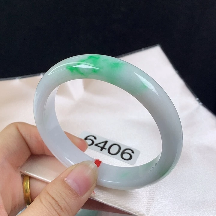 翡翠未镶嵌手镯58圈