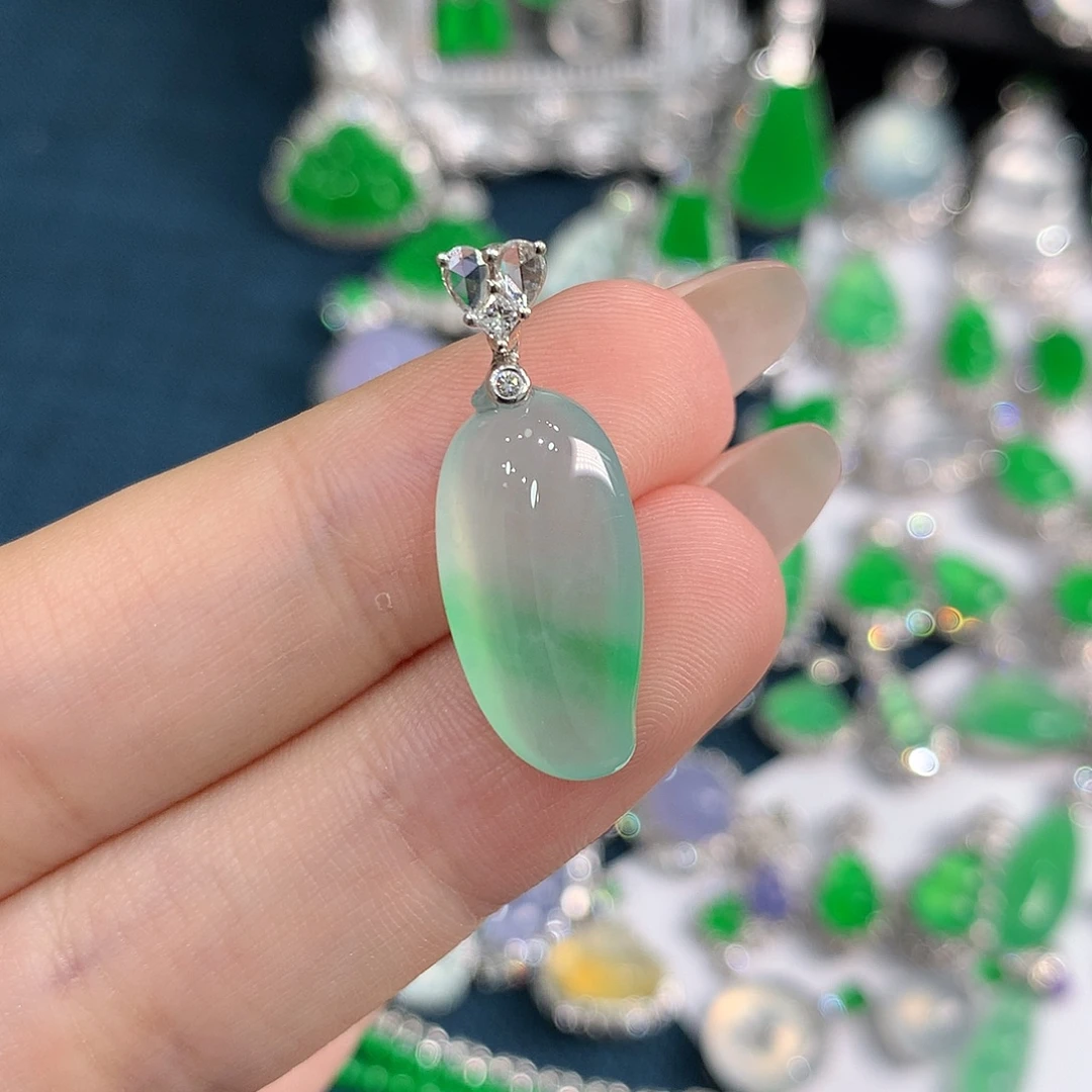 哈***了翡翠18K金镶嵌颈饰高冰金丝翠福瓜 48小时鉴赏期