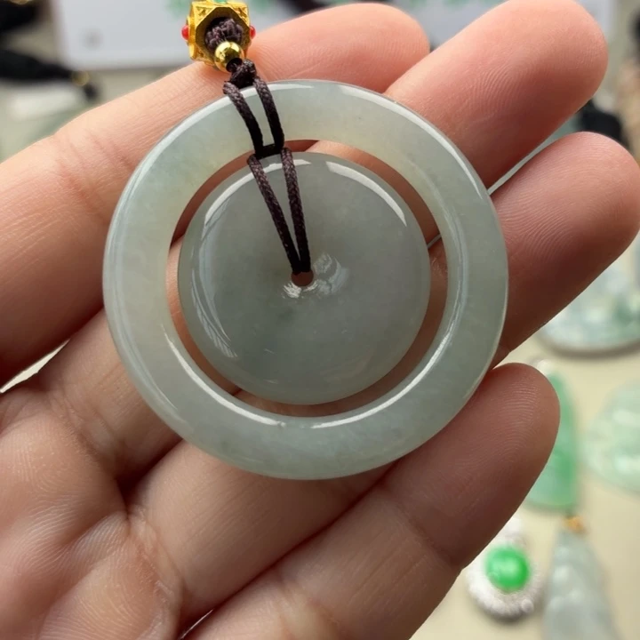 翡翠未镶嵌颈饰天然翡翠a货