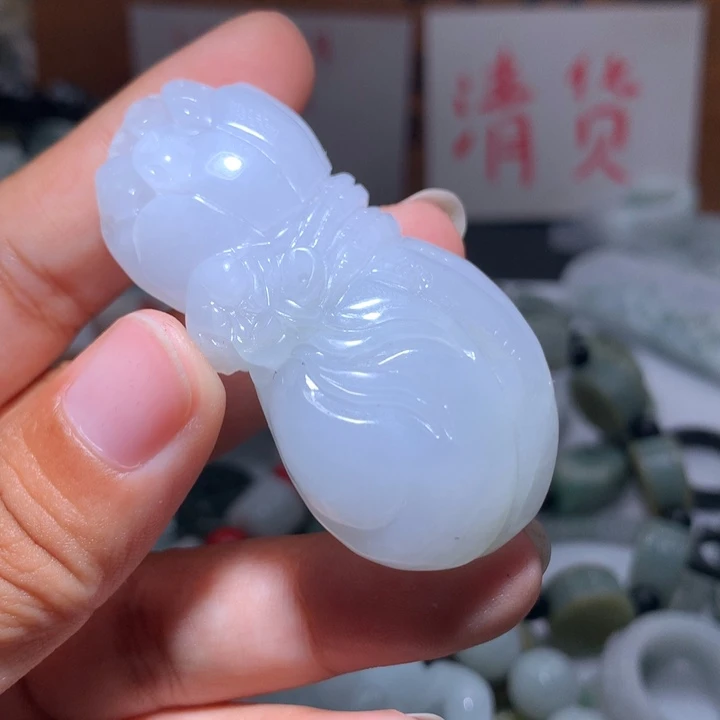 翡翠未镶嵌颈饰保真天然A货翡翠