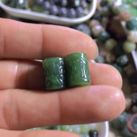 手链未镶嵌和田玉（碧玉）鲨*夹