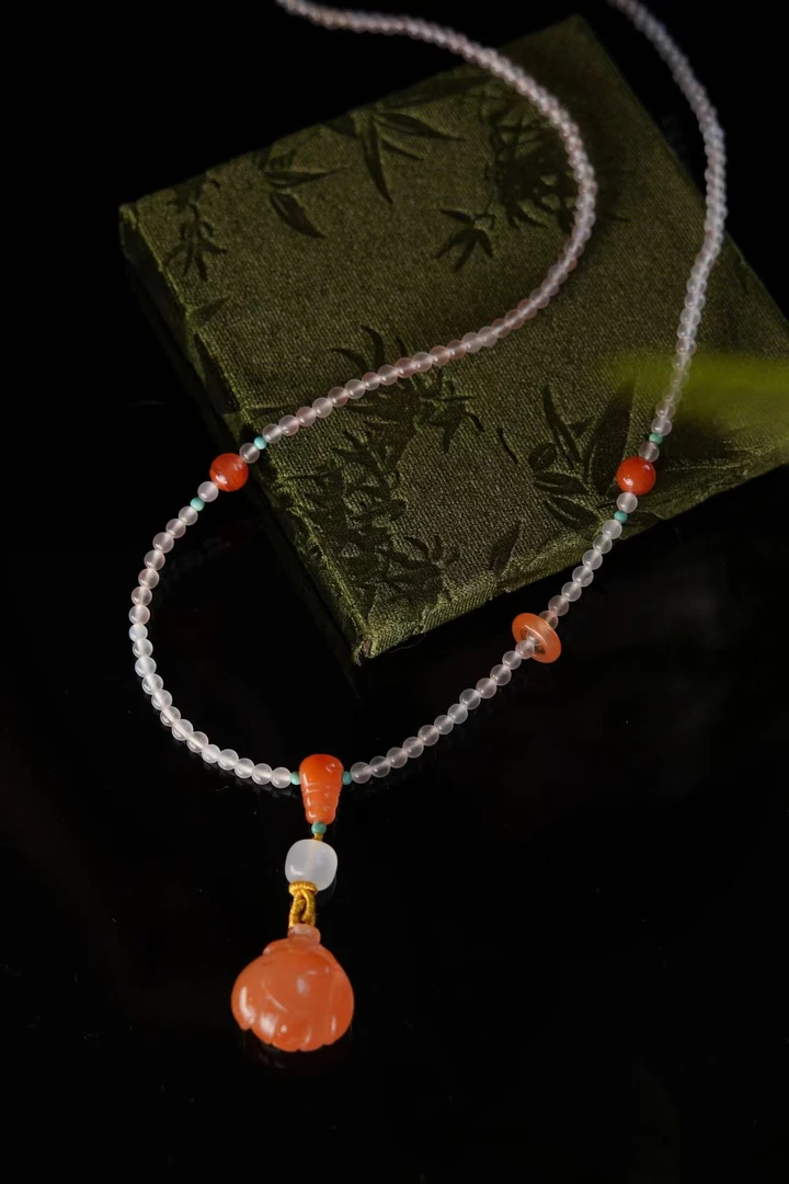 探珠｜严选精品南红玉兰花吊坠套链