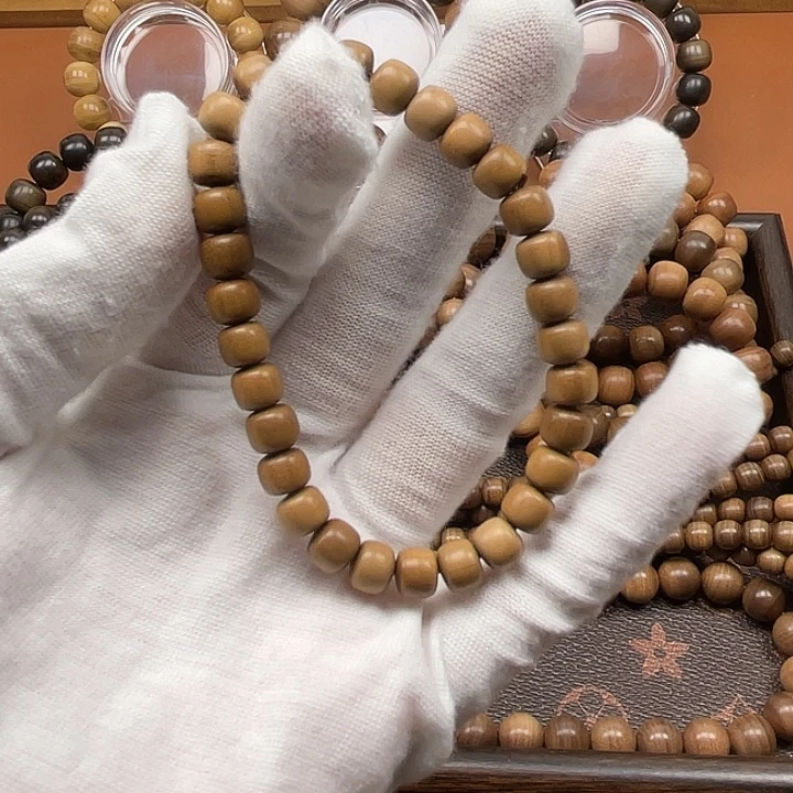 檀香木老山檀6X7手串了