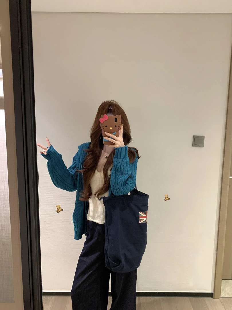 2025秋季新款韩系慵懒风连帽针织麻花开衫外套女搭配牛仔裤两件套