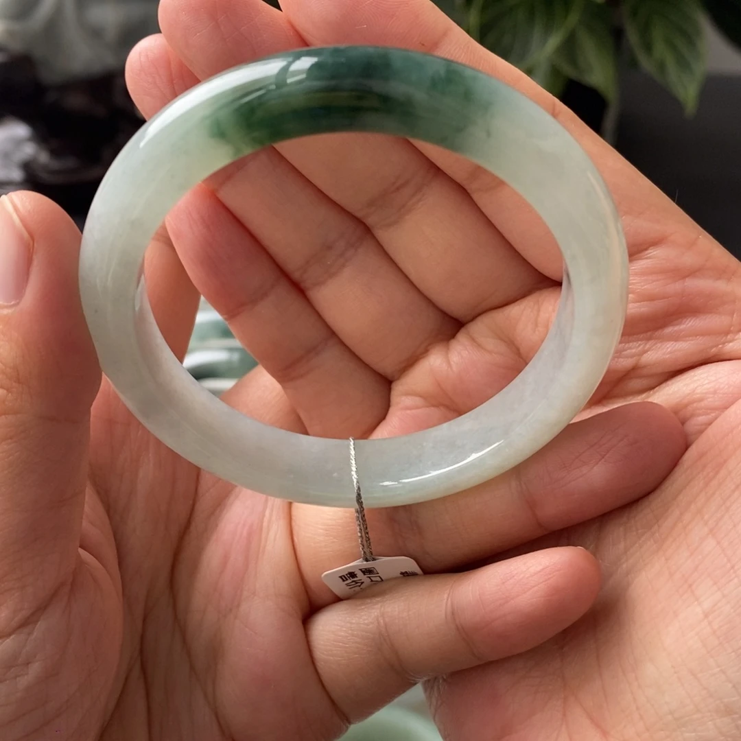 翡翠未镶嵌手镯天然
