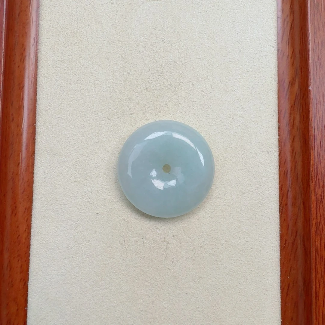 翡翠未镶嵌颈饰孤品