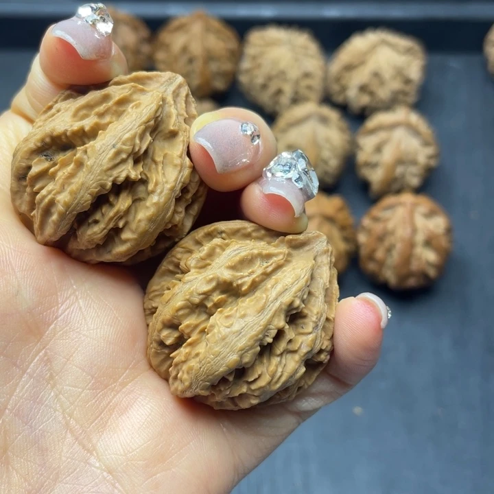 文玩核桃吊坠突突突突突突突