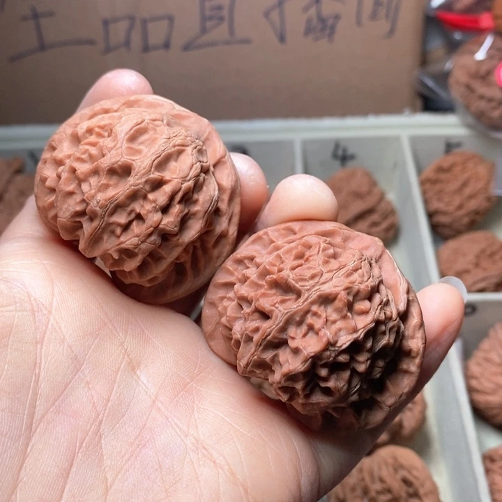 文玩核桃吊坠狗*蜜宫灯