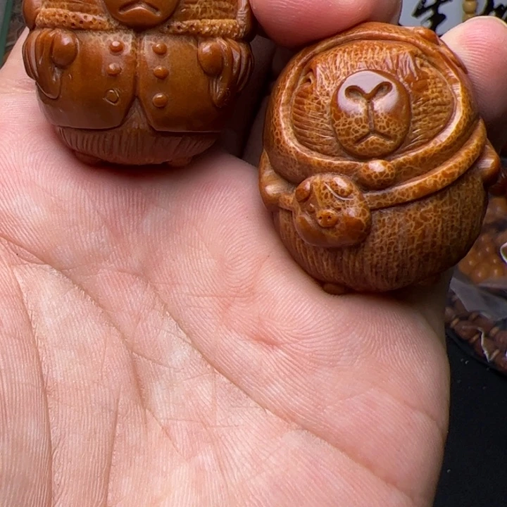 猴头核桃吊坠阿距离