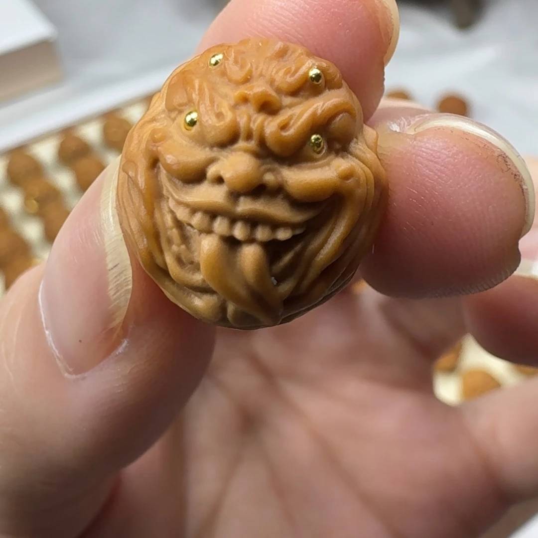 吊坠猴头核桃四目舔僧