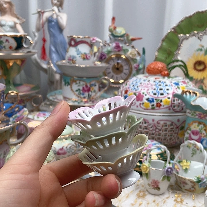 杯碟陶瓷摆件陶瓷