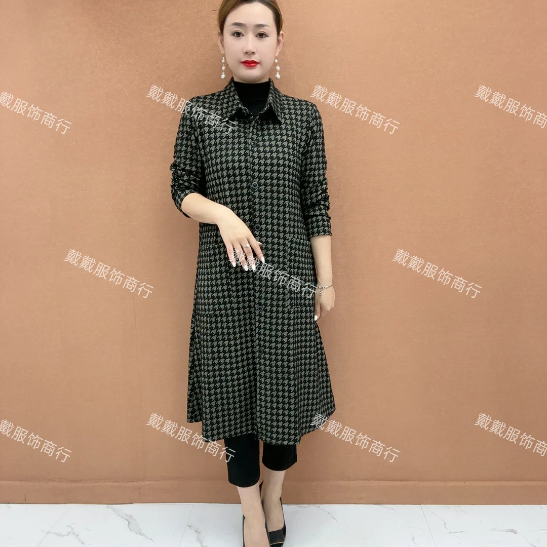 中老年妈妈装秋冬季新款格子风衣外套休闲时尚洋气气质百搭