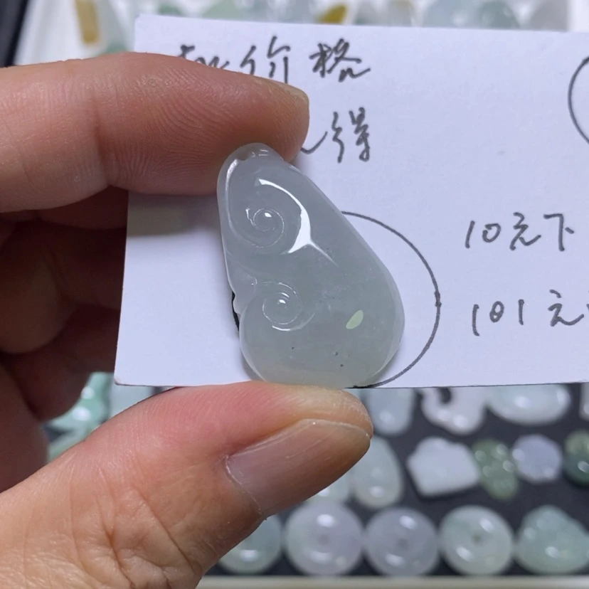 【闪购商品】吊坠(不含链)未镶嵌翡翠