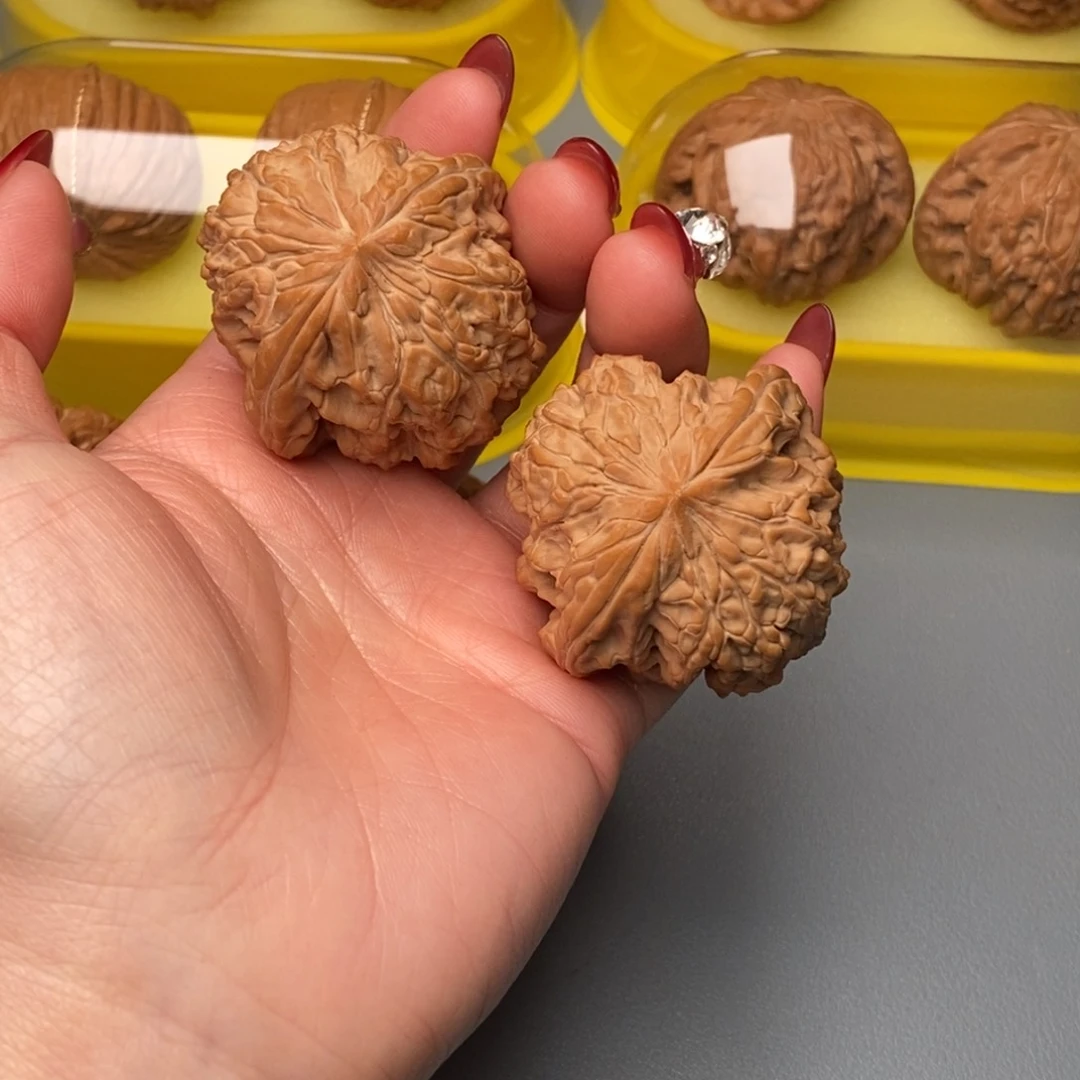 文玩核桃把件?**柒43暴雪