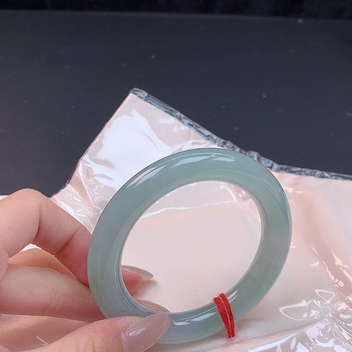 翡翠未镶嵌手镯53