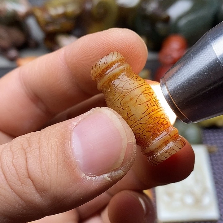 未镶嵌蛇纹石玉颈饰