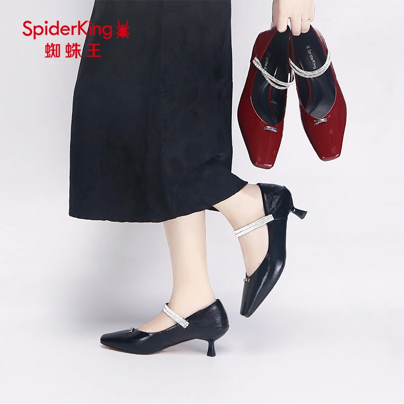 蜘蛛王女鞋新款方头小皮鞋时尚百搭水钻细跟高跟红色浅口单鞋