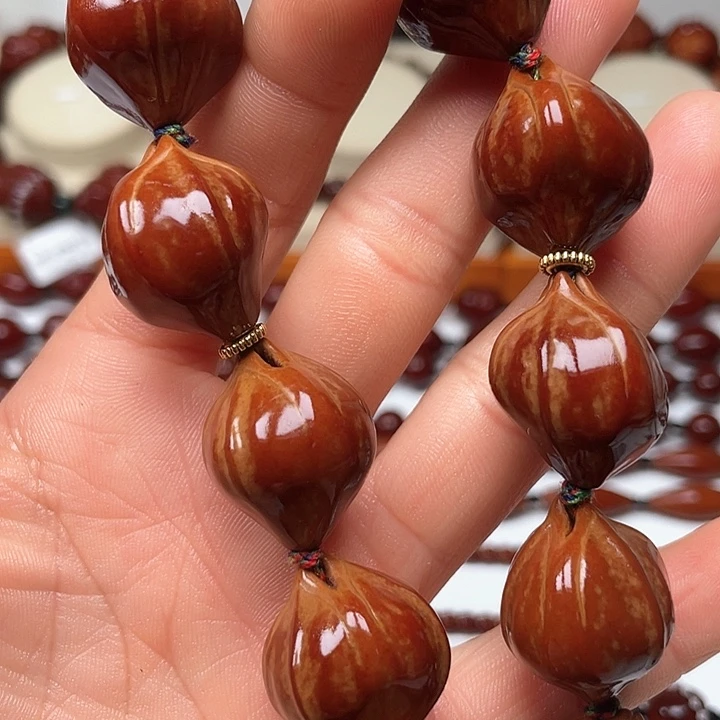 橄榄核手串“****”玉化素核