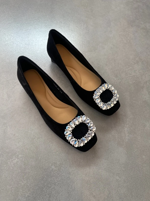 春夏季羊皮方钻平底单鞋26200