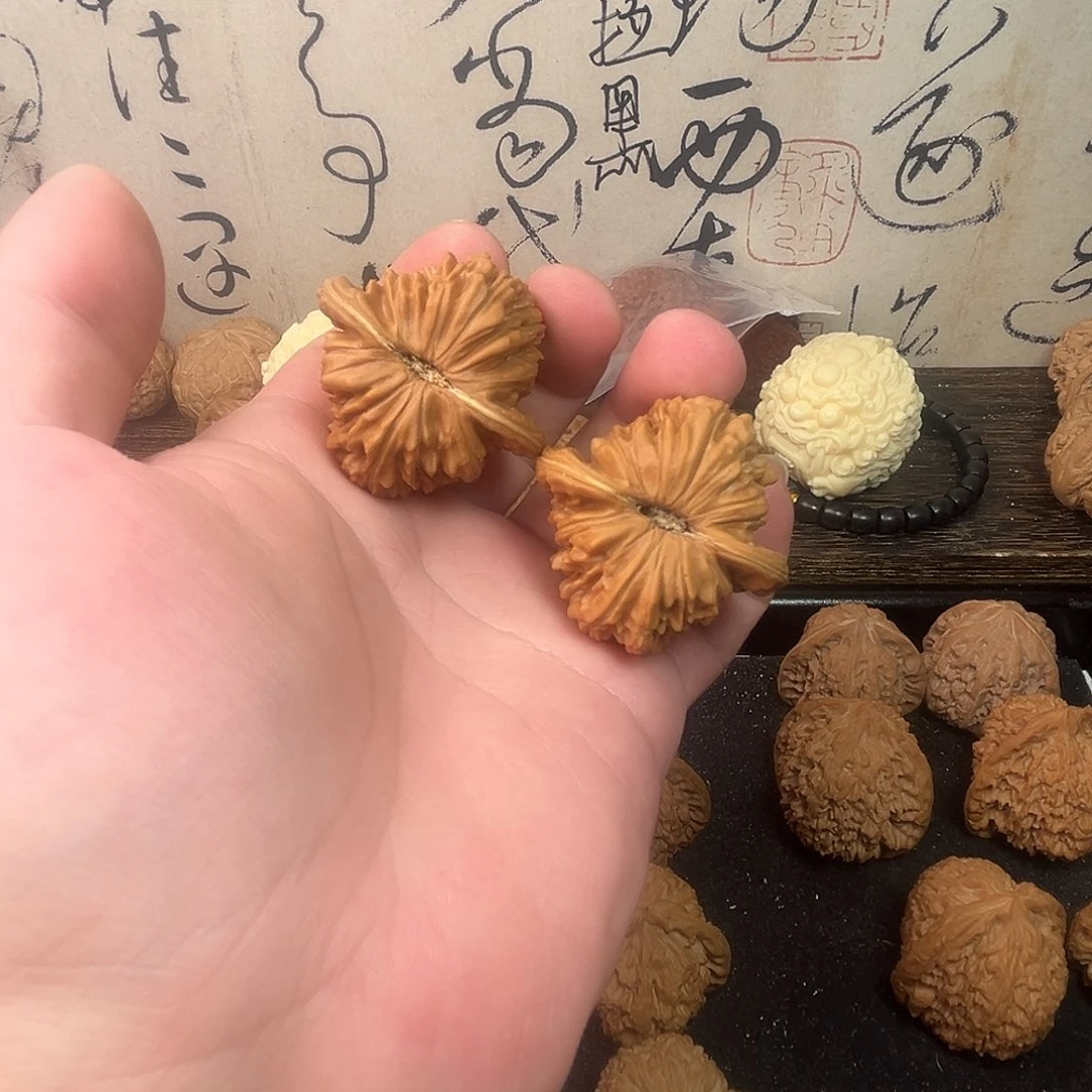 *****文玩核桃把件四座楼