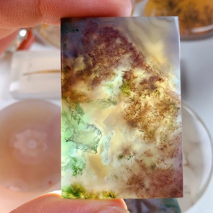 未镶嵌颈饰玛瑙/玉髓天***人