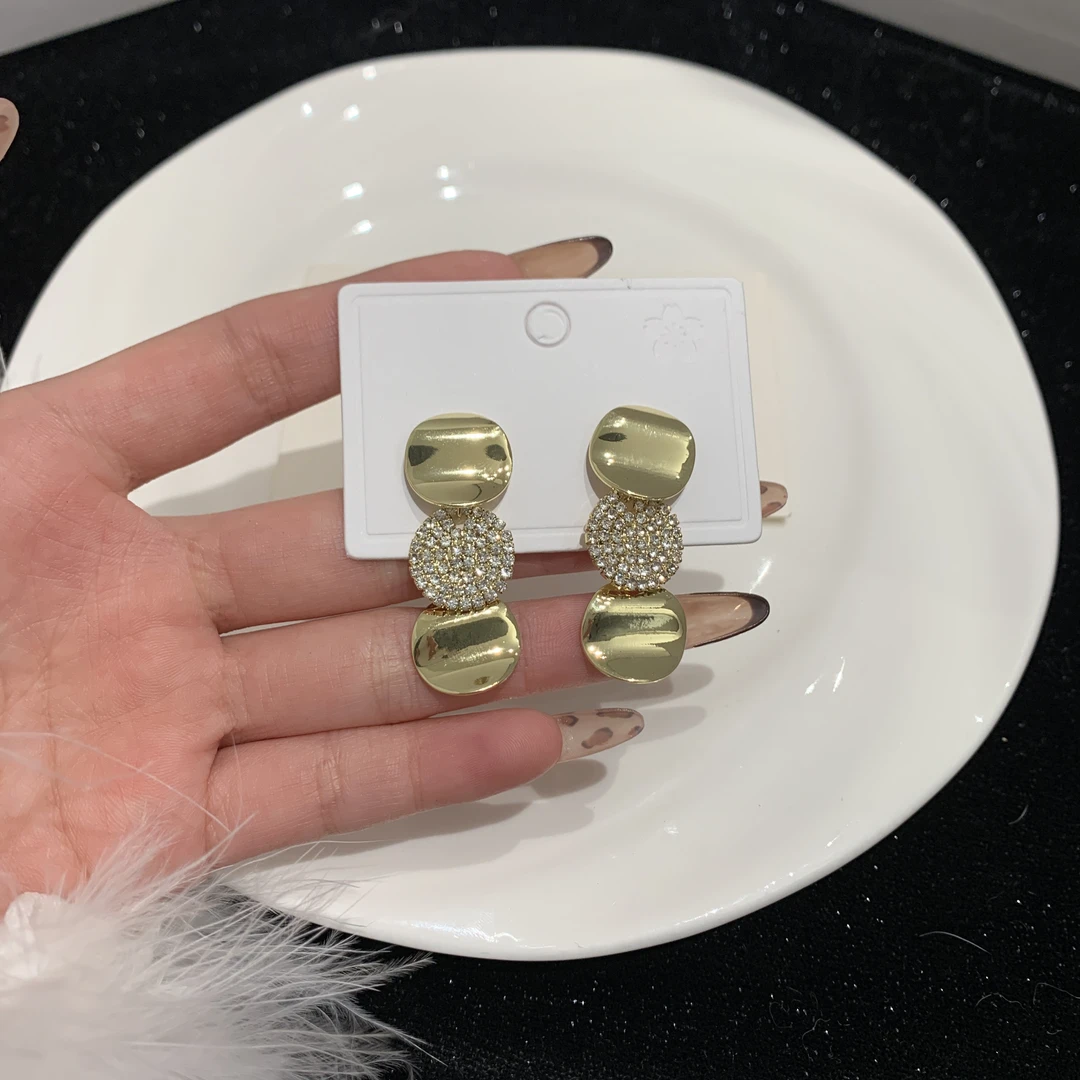 铜合金耳饰 Al6193气质百搭耳环轻奢满镶设计感显白耳饰