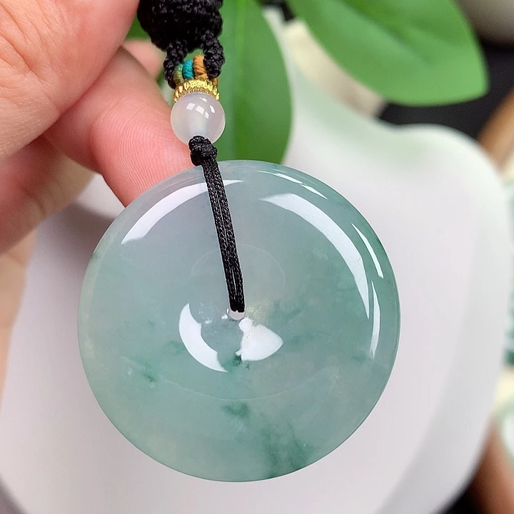 颈饰未镶嵌翡翠平安扣 34.7x5.7mm
