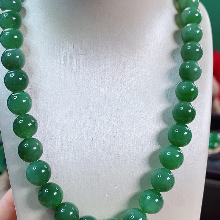 和田玉（碧玉）未镶嵌项链