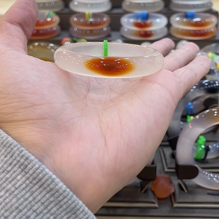 玛瑙/玉髓未镶嵌手镯36