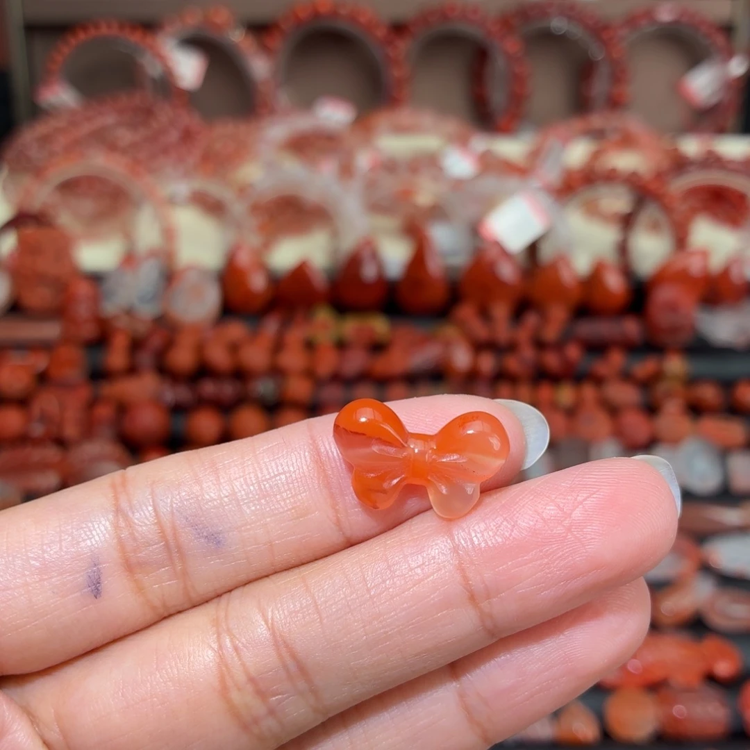 南红玛瑙未镶嵌颈饰蝴蝶结（横孔