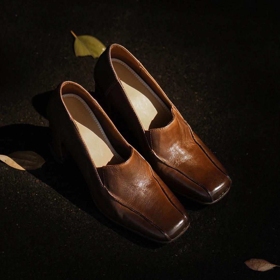 水洗马皮方头女鞋时尚真皮粗跟高跟鞋复古风一脚蹬单鞋秋季小皮鞋