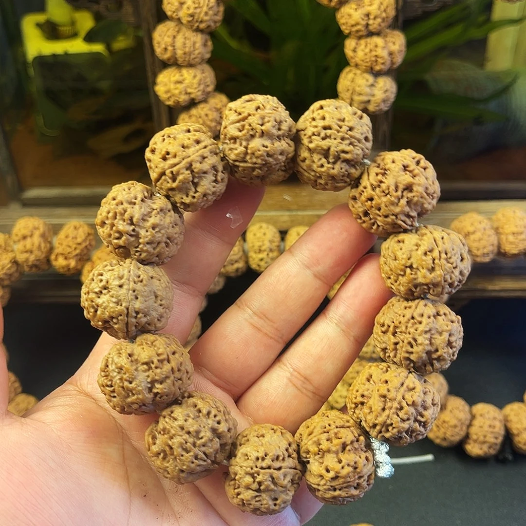 跷***腿金刚菩提吊坠2。