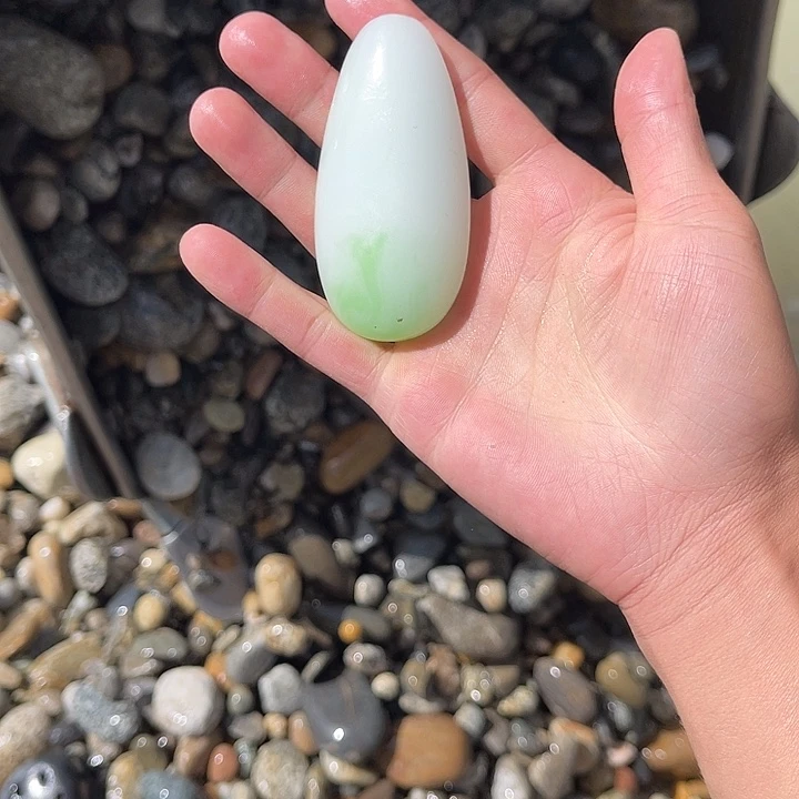 未镶嵌和田玉（糖玉）珠宝奇石