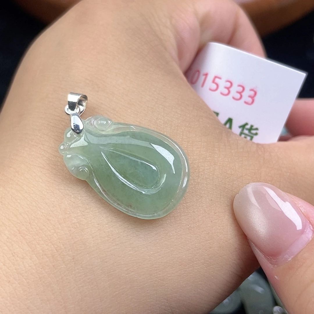 翡翠未镶嵌颈饰天然