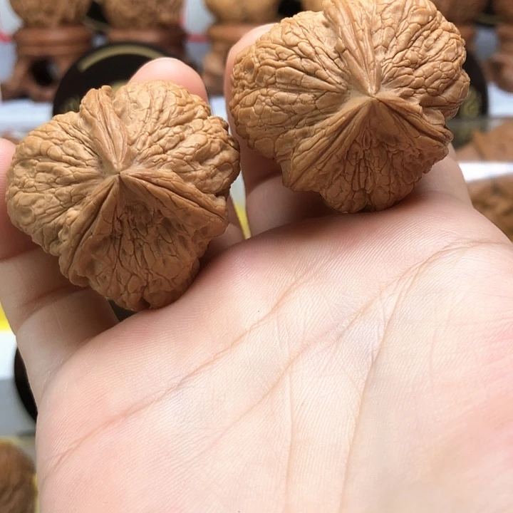 文玩核桃吊坠云南铁核桃