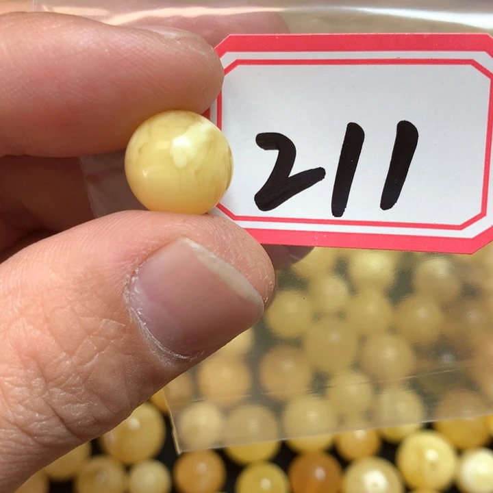 琥珀未镶嵌珠宝奇石12.3