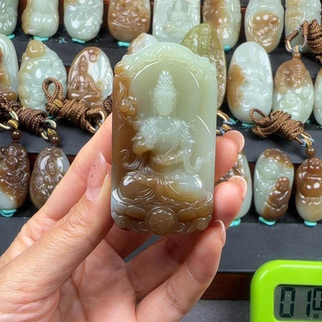 用***7和田玉未镶嵌挂件