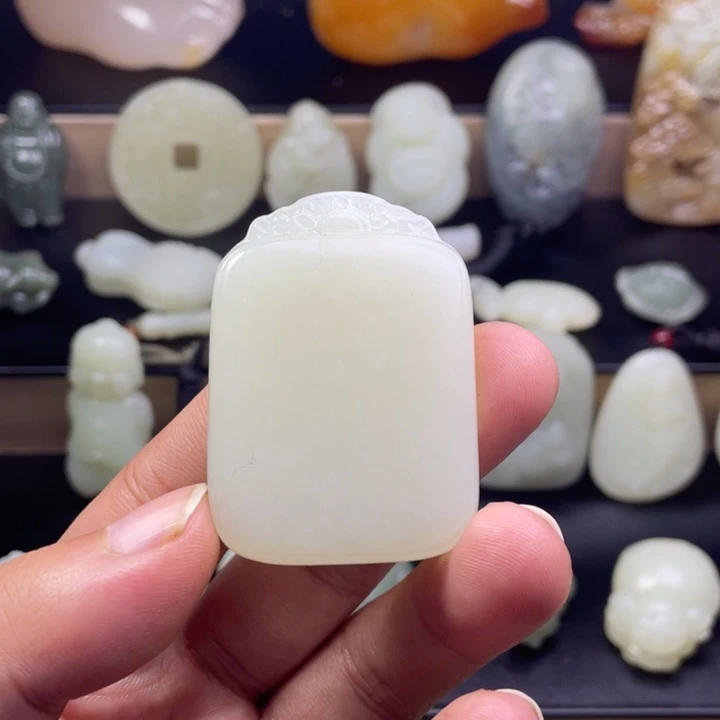 和田玉（糖玉）未镶嵌挂件