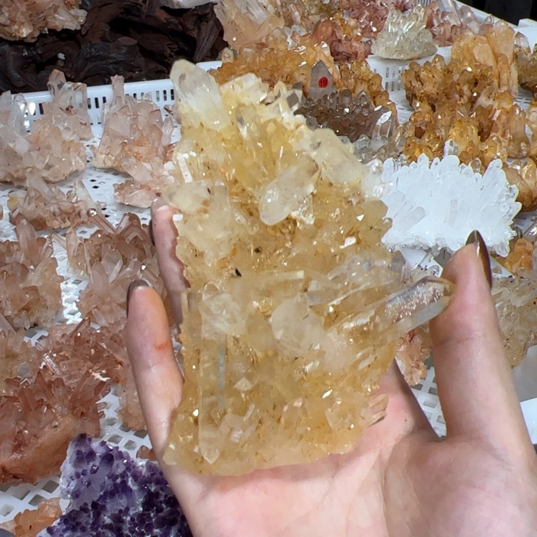 Z***-未镶嵌珠宝半成品水晶