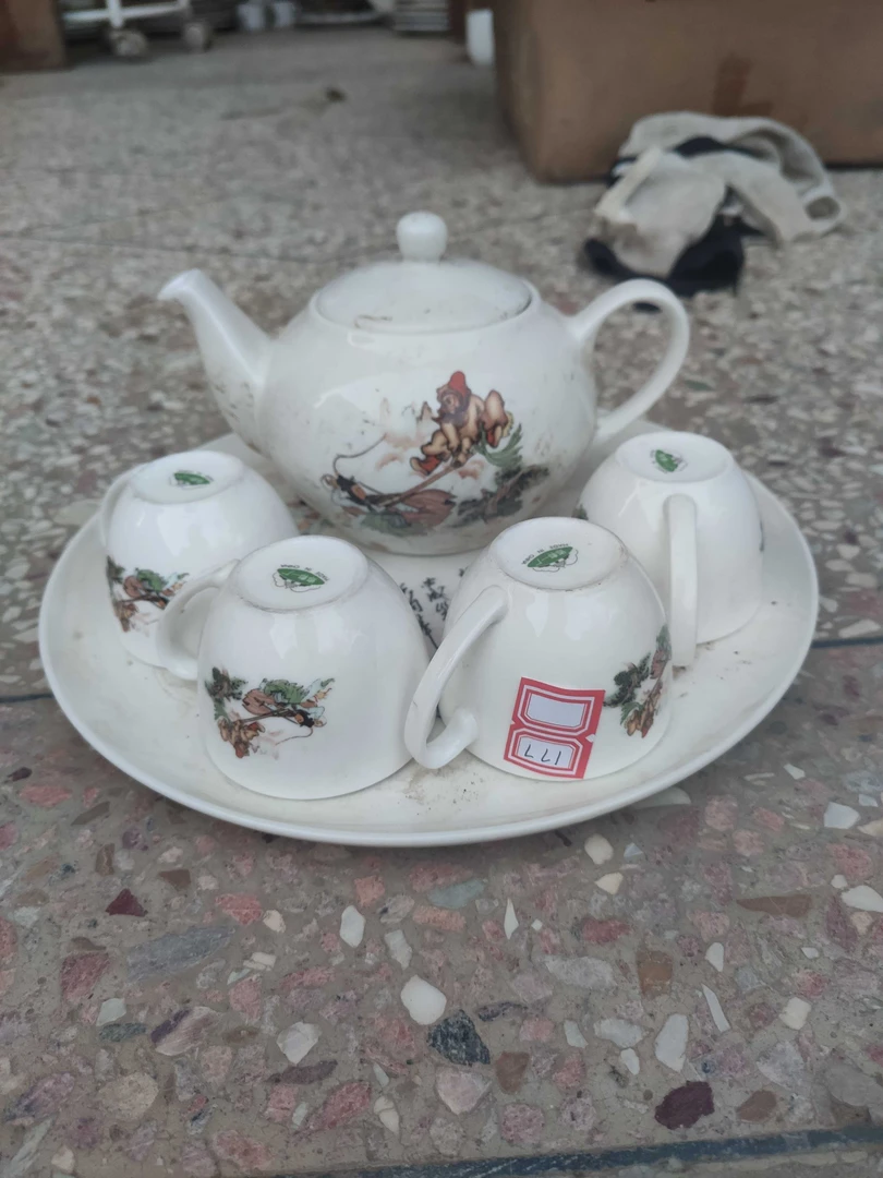 多孔微瑕 三打白骨精茶壶一套500毫升左右