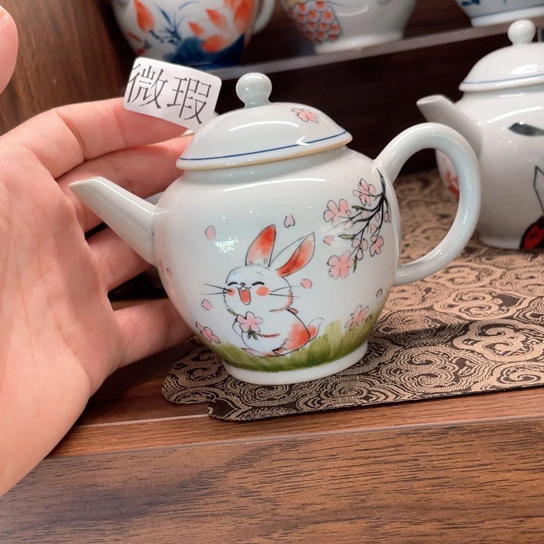 釉下手绘茶具微瑕