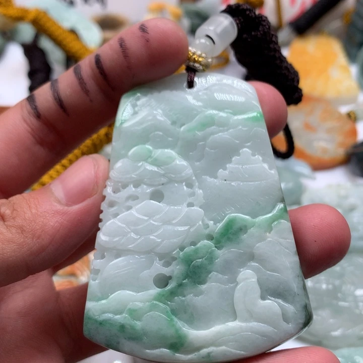 翡翠未镶嵌颈饰保真天然a货翡翠