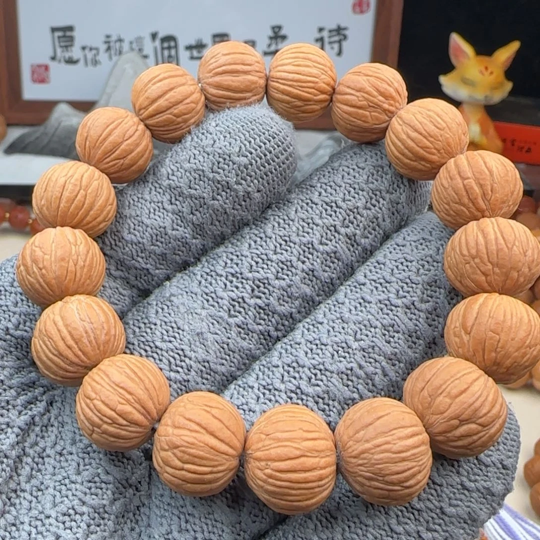 搬***脚吊坠猴头核桃15土豪