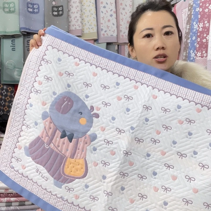 棉特价促销蓝色快乐熊